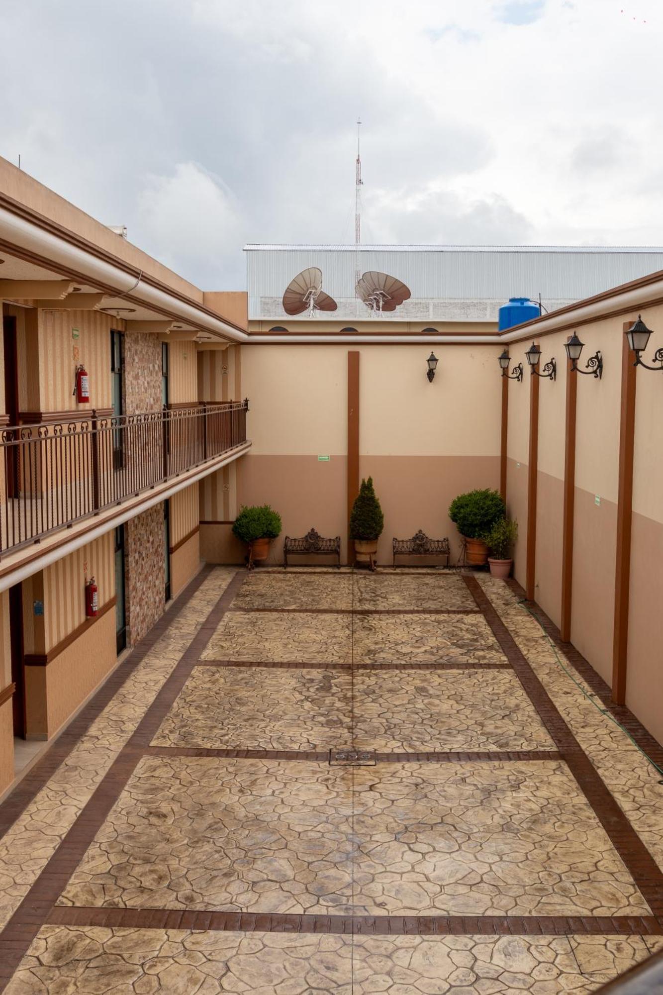 Hotel La Gloria チグナワパン エクステリア 写真