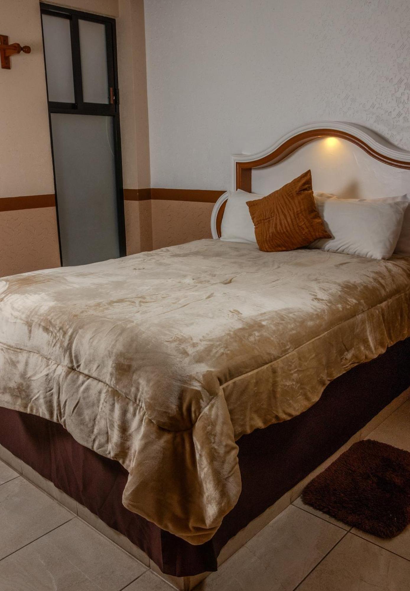 Hotel La Gloria チグナワパン エクステリア 写真